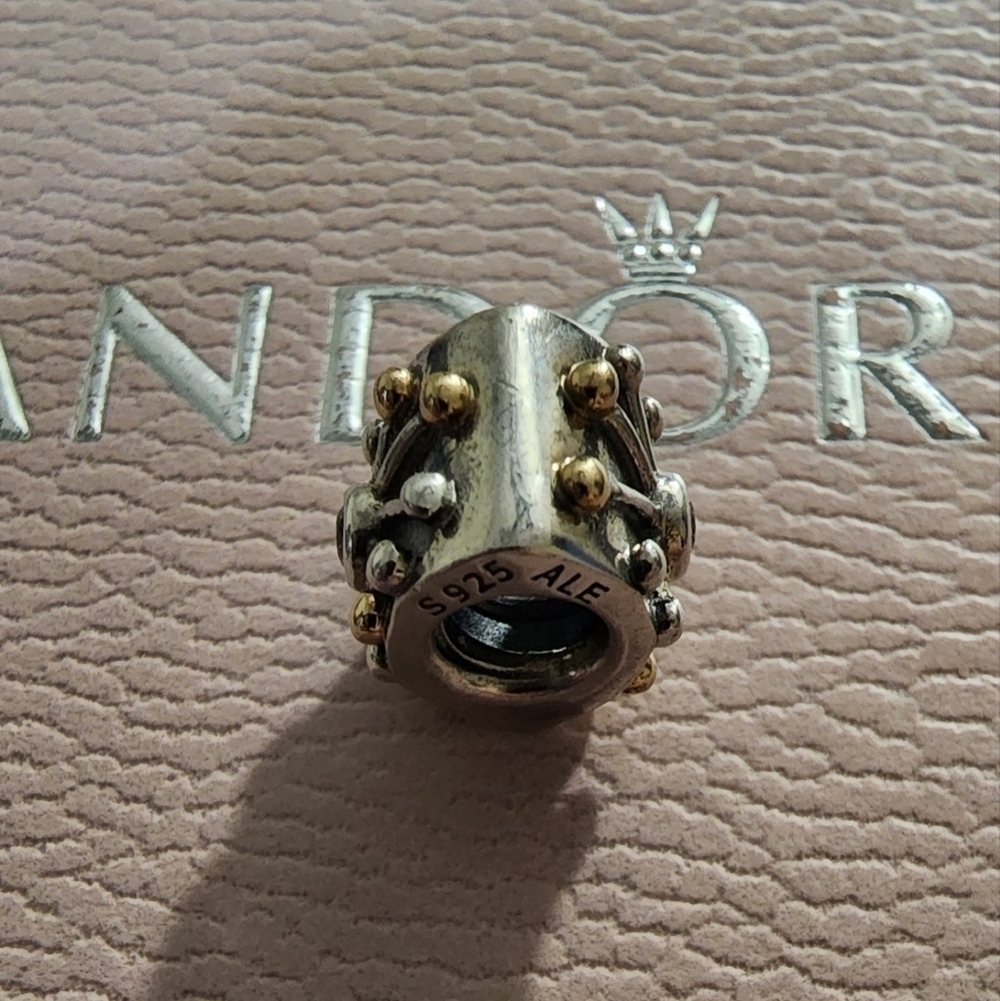 PANDORA Desert Star 2-Tone Star Burst Charm - Picture 4 of 9